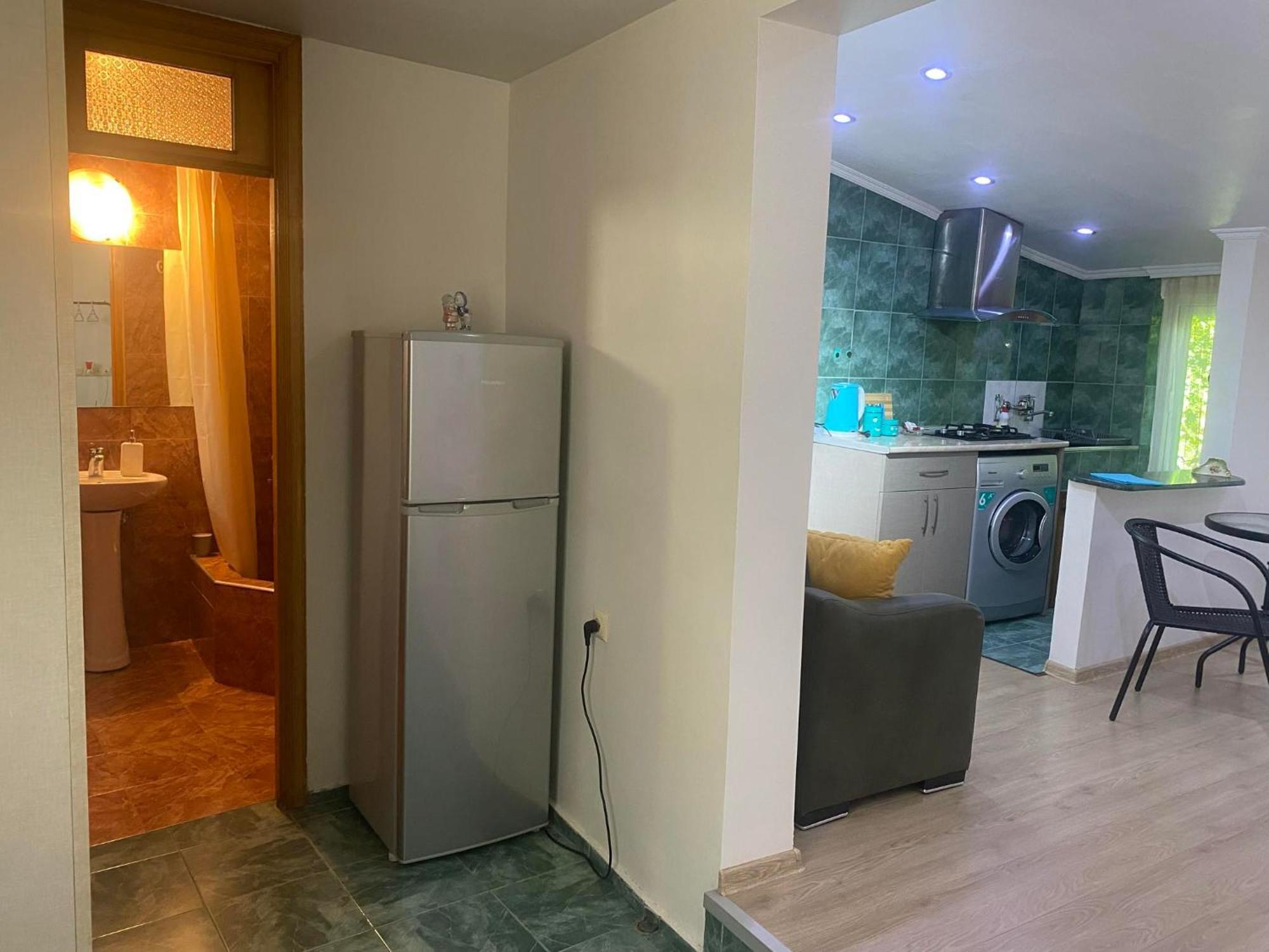 Batumi Apartment With Terrace Buitenkant foto
